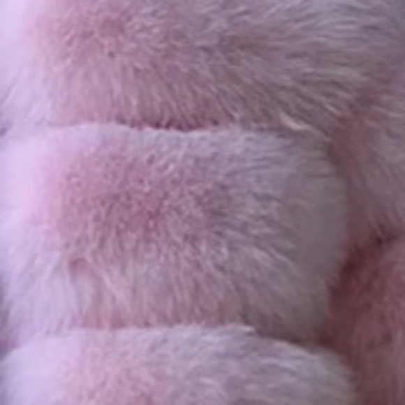 Premium Fox Fur Coat - Picture 5 of 13